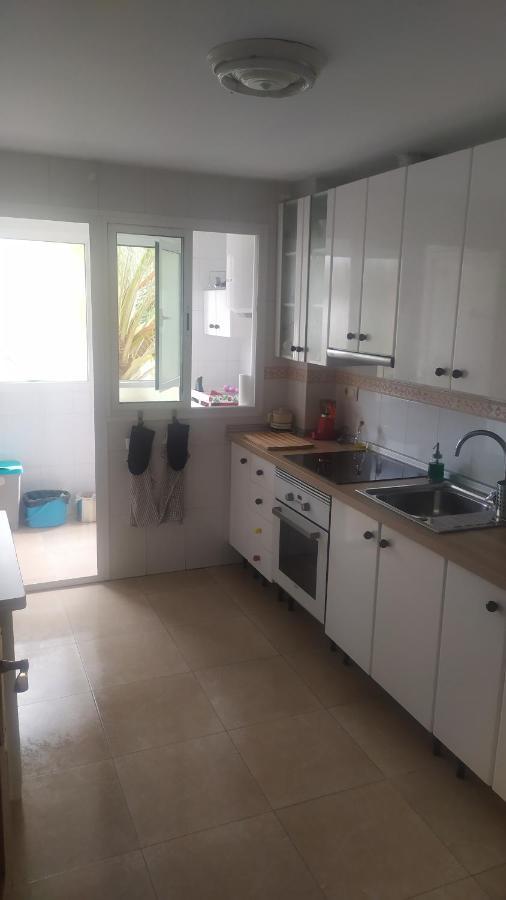 Habitaciones En Frente Del Puerto Almería Exterior photo